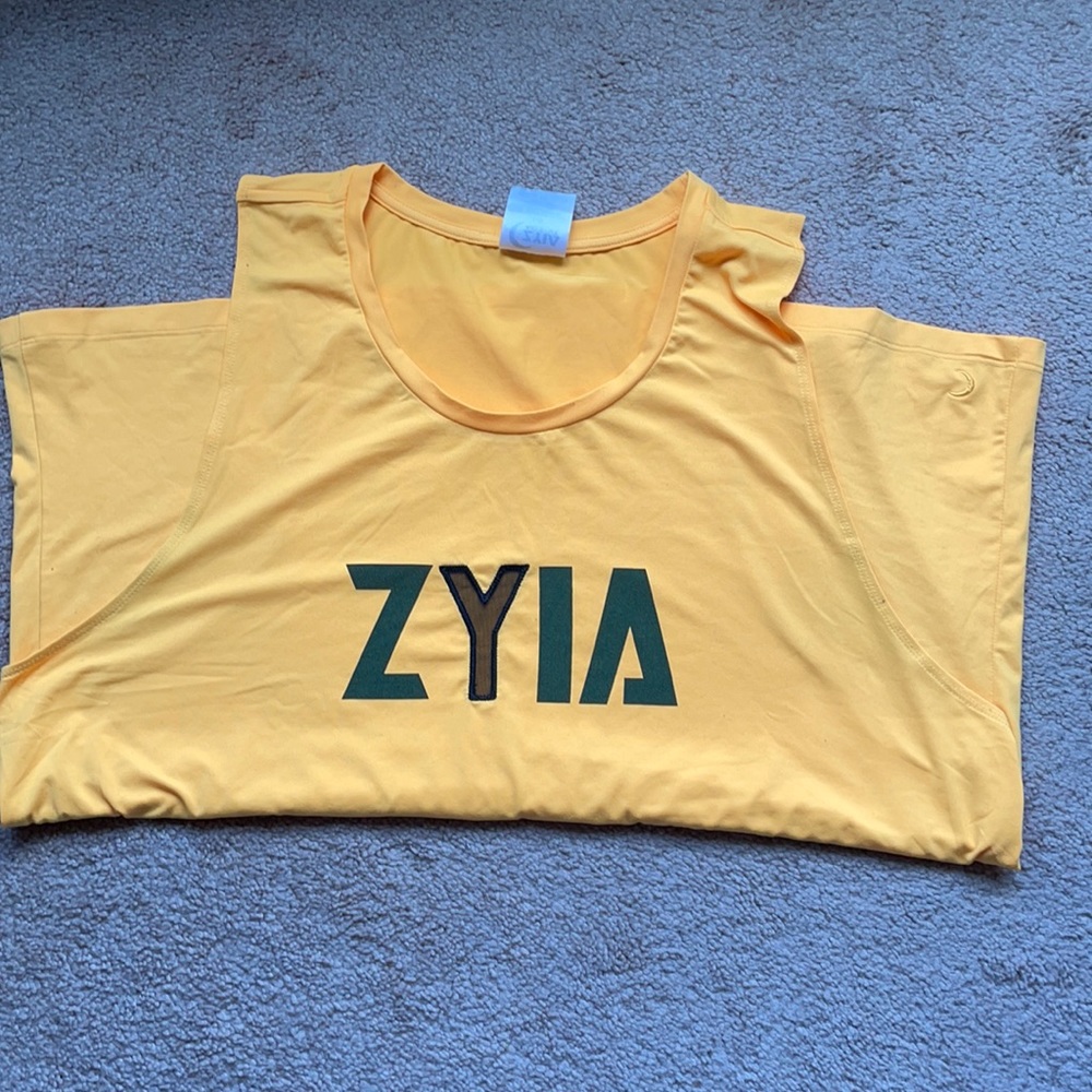 Zyia tank